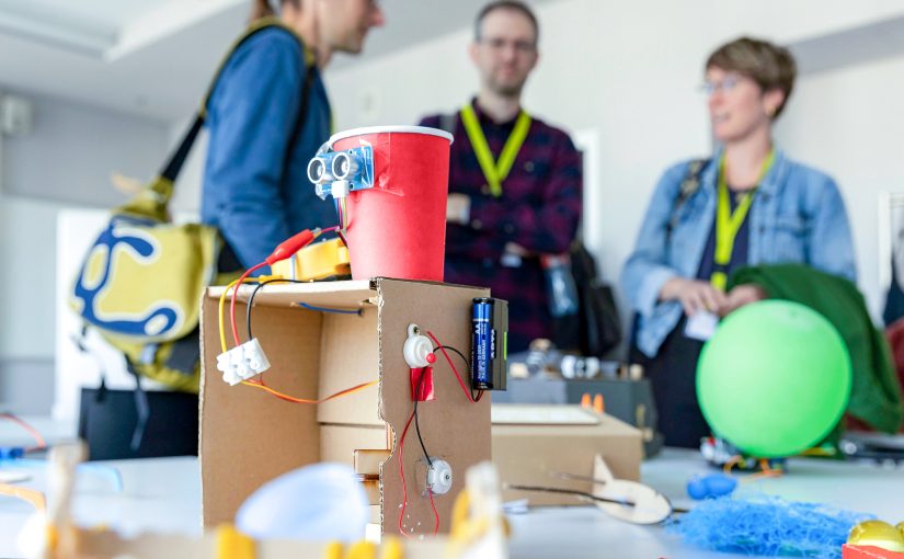 Ankündigung des neuen Sammelbands «Leadership out of Boxes – Führung und Kreativität im Fokus»